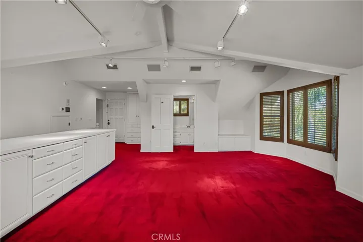 25472 Via Acorde, Valencia, California 91355