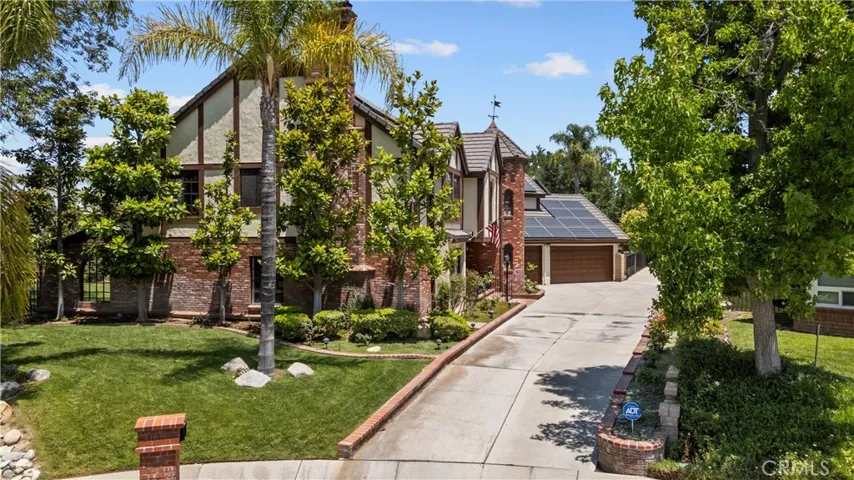 25472 Via Acorde, Valencia, California 91355