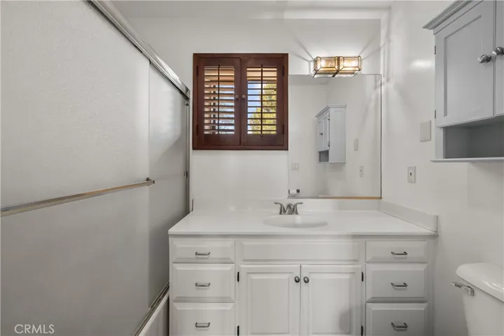 25472 Via Acorde, Valencia, California 91355