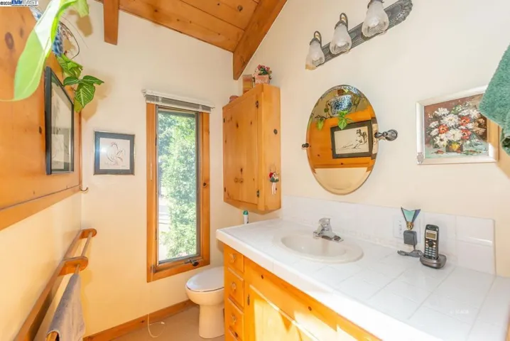 30 Dorleska Ct., Trinity Center, California 96091