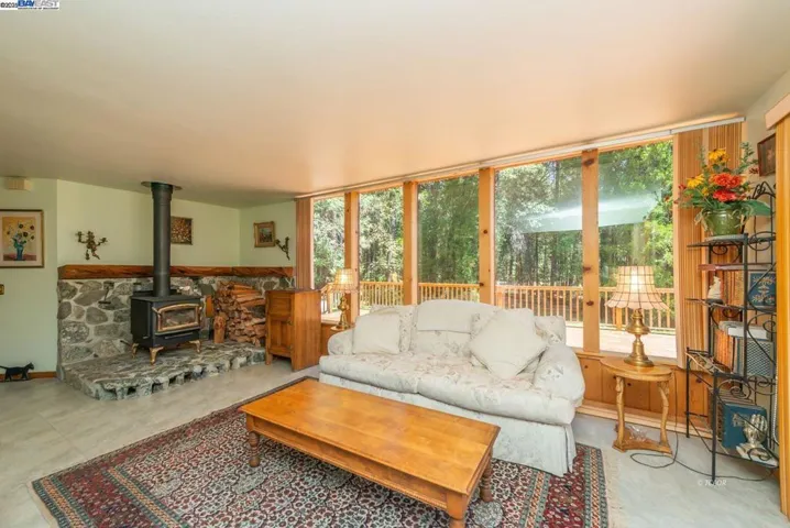 30 Dorleska Ct., Trinity Center, California 96091
