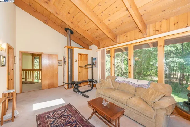 30 Dorleska Ct., Trinity Center, California 96091