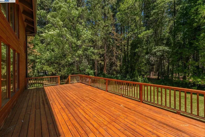 30 Dorleska Ct., Trinity Center, California 96091