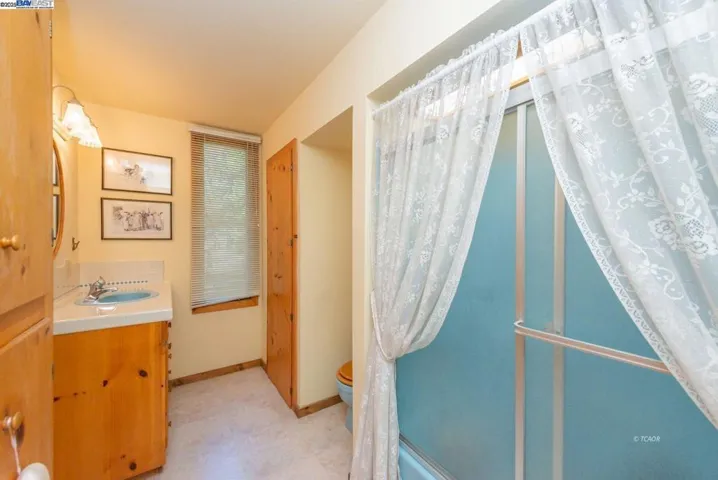 30 Dorleska Ct., Trinity Center, California 96091