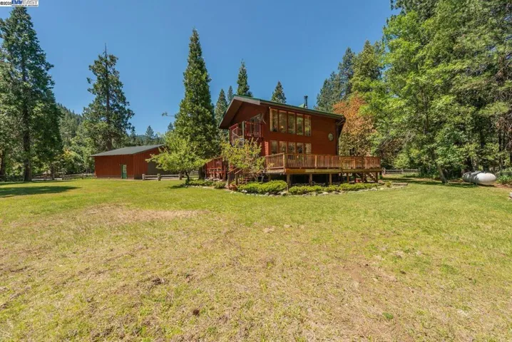 30 Dorleska Ct., Trinity Center, California 96091