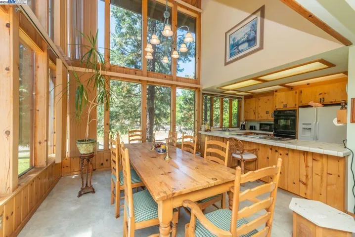 30 Dorleska Ct., Trinity Center, California 96091