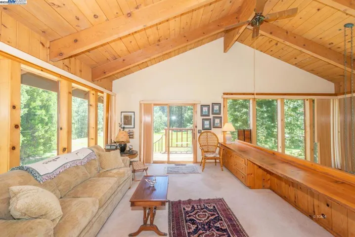 30 Dorleska Ct., Trinity Center, California 96091