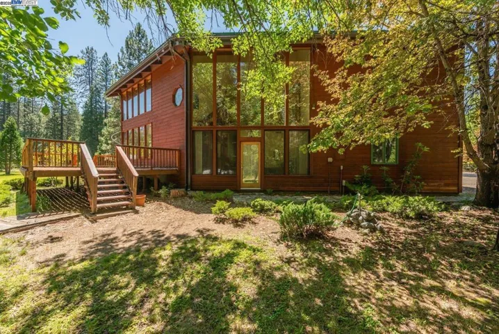 30 Dorleska Ct., Trinity Center, California 96091