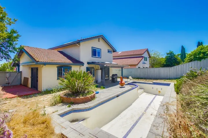 9120 Meadowrun Place, San Diego, California 92129
