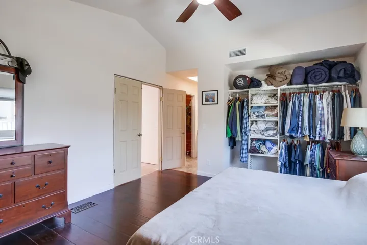 9120 Meadowrun Place, San Diego, California 92129