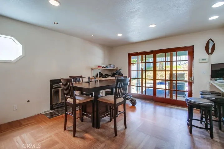 9120 Meadowrun Place, San Diego, California 92129