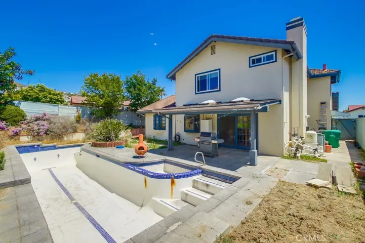 9120 Meadowrun Place, San Diego, California 92129