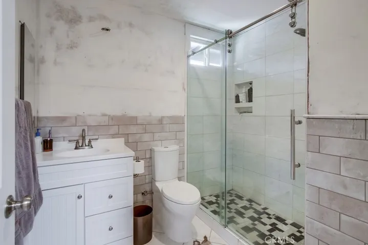 9120 Meadowrun Place, San Diego, California 92129