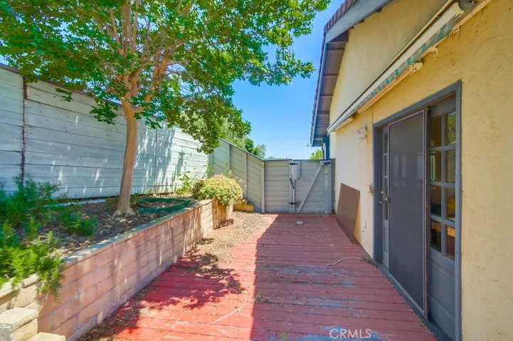 9120 Meadowrun Place, San Diego, California 92129