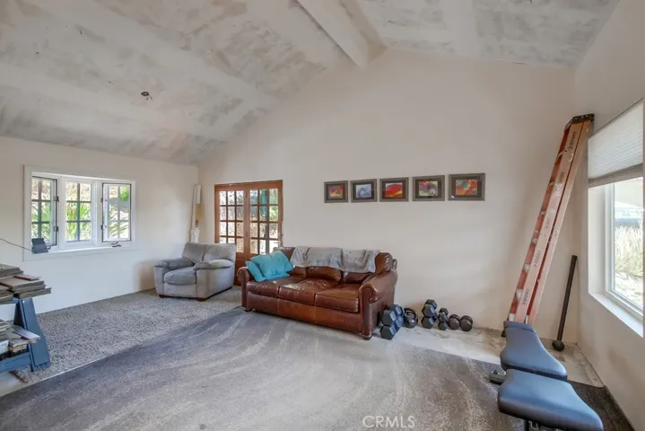 9120 Meadowrun Place, San Diego, California 92129