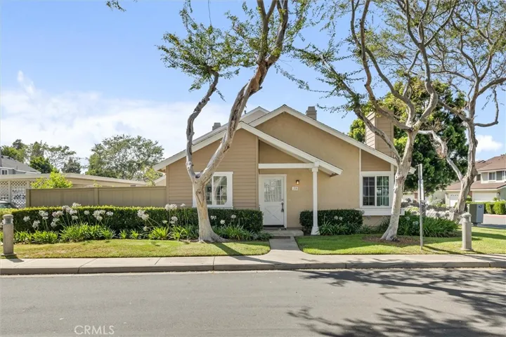 139 Rockwood 39, Irvine, California 92614
