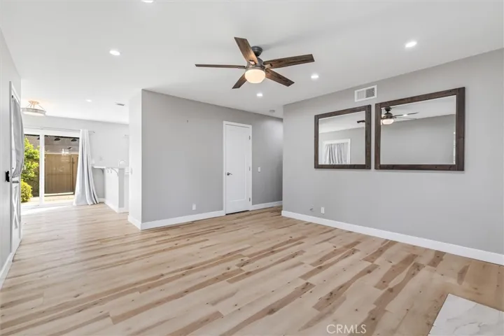 139 Rockwood 39, Irvine, California 92614