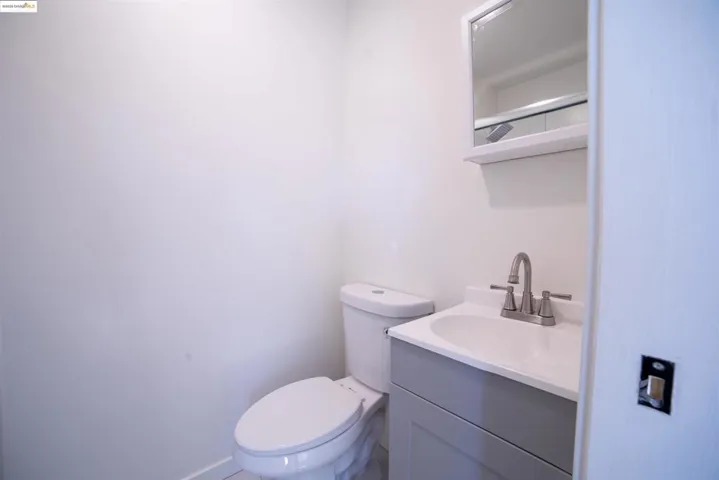 3517 Allendale Ave, Oakland, California 94619