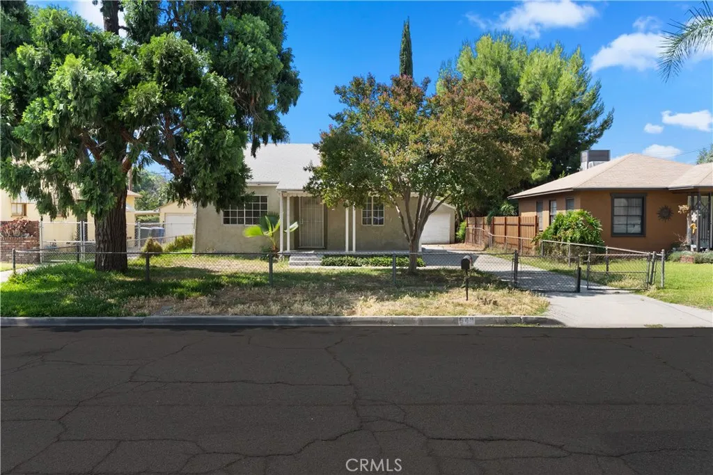 549 E Evans Street, San Bernardino, California 92404 home-pic-18