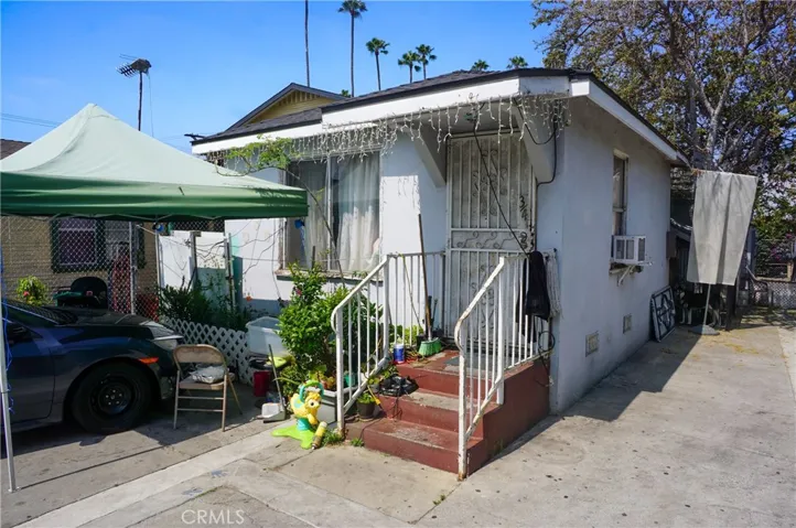 4245 Wall Street, Los Angeles, California 90011