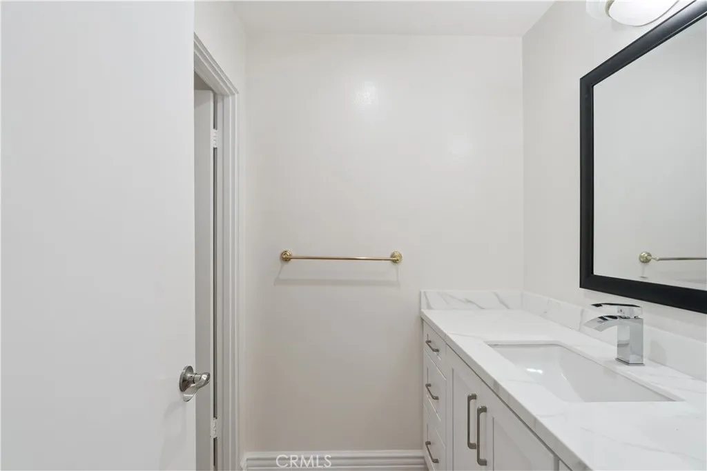 5927 Armaga Spring Road I, Rancho Palos Verdes, California 90275 home-pic-18