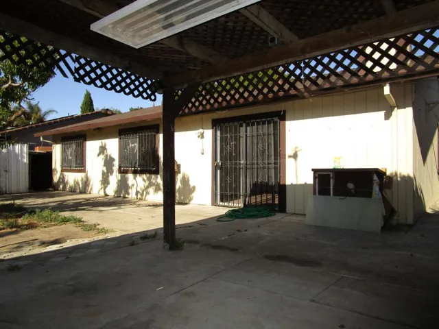 271 Carnoble Drive, Hollister, California 95023