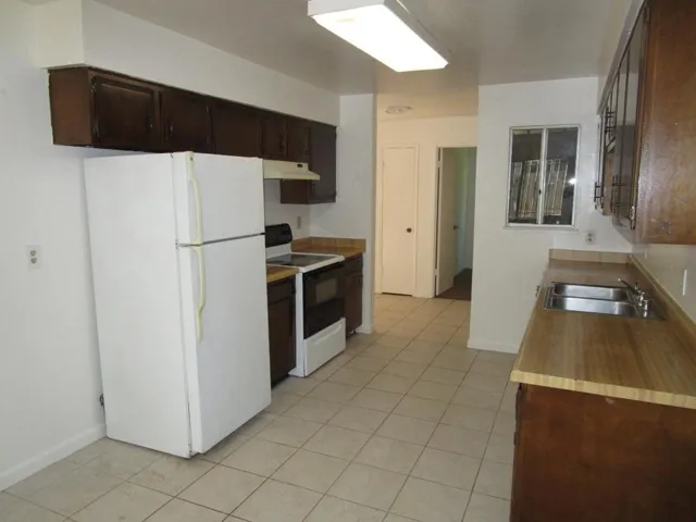 271 Carnoble Drive, Hollister, California 95023
