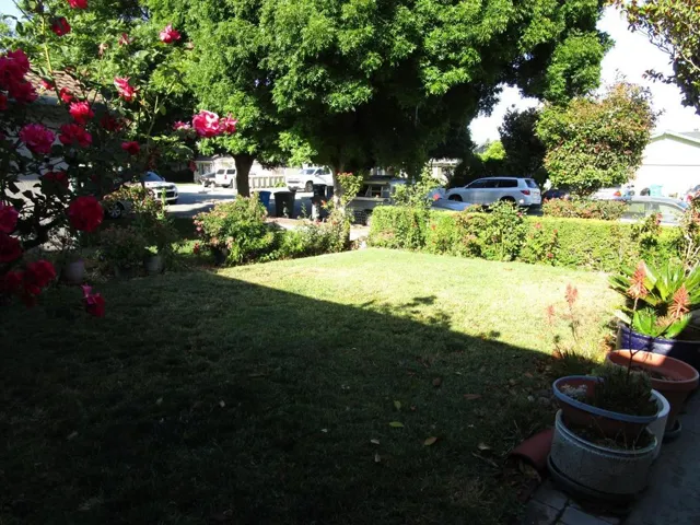 271 Carnoble Drive, Hollister, California 95023
