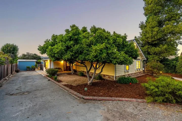68 Live Oak Road, Royal Oaks, California 95076