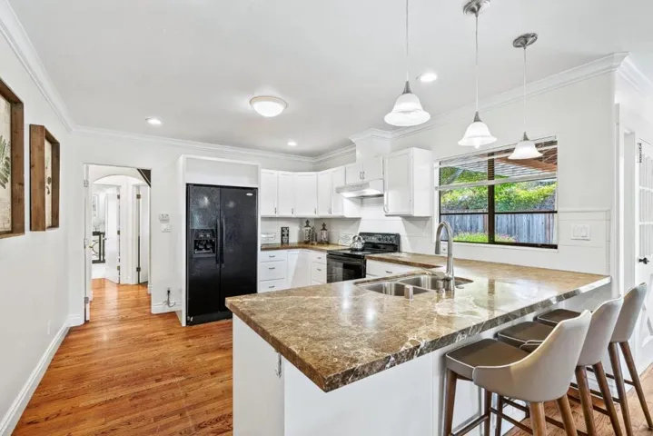 68 Live Oak Road, Royal Oaks, California 95076