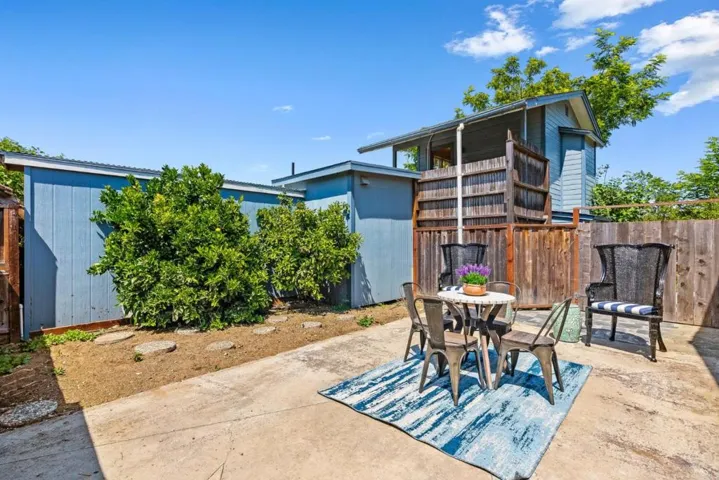 68 Live Oak Road, Royal Oaks, California 95076