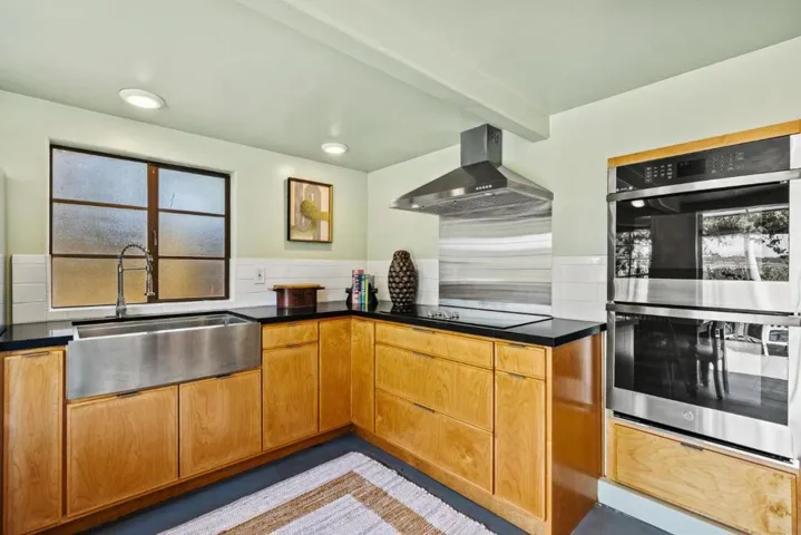 68 Live Oak Road, Royal Oaks, California 95076