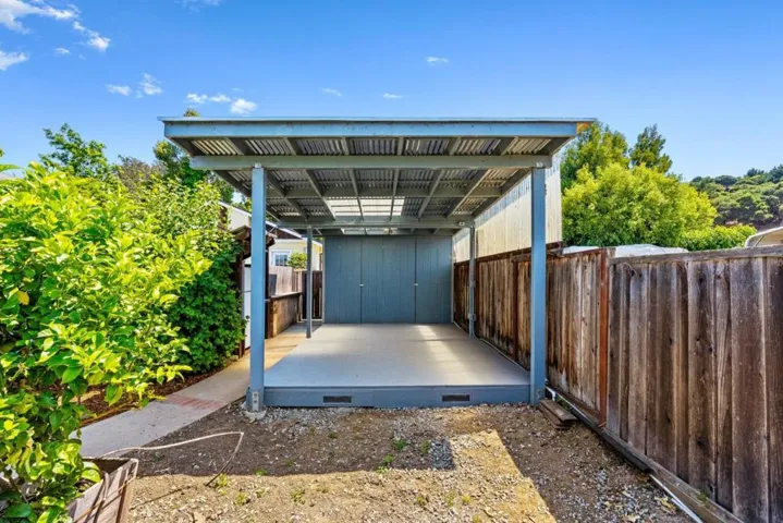 68 Live Oak Road, Royal Oaks, California 95076