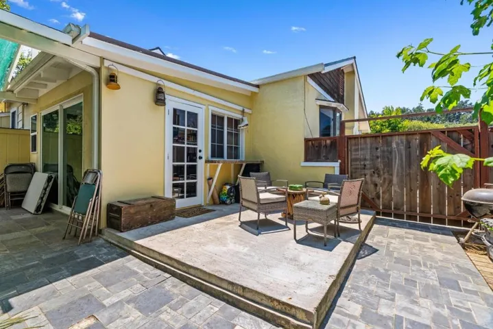 68 Live Oak Road, Royal Oaks, California 95076