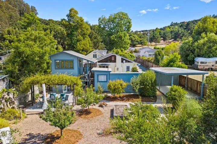 68 Live Oak Road, Royal Oaks, California 95076