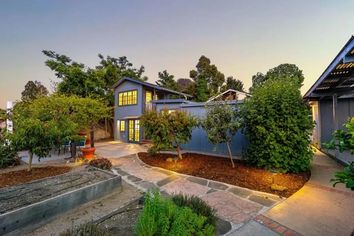 68 Live Oak Road, Royal Oaks, California 95076