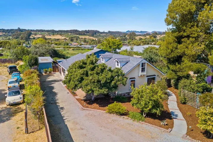 68 Live Oak Road, Royal Oaks, California 95076
