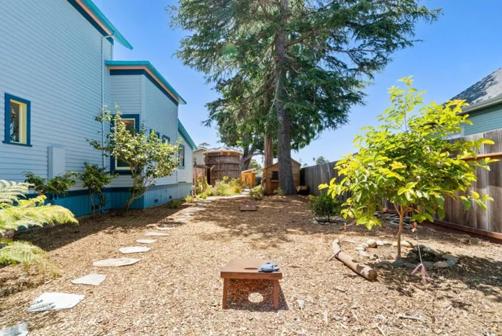505 Cayuga Street, Santa Cruz, California 95062