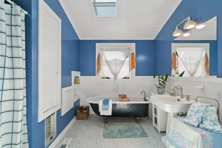 505 Cayuga Street, Santa Cruz, California 95062