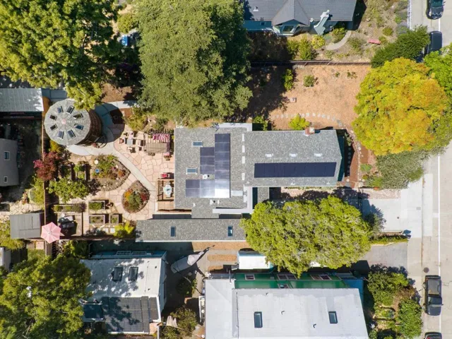505 Cayuga Street, Santa Cruz, California 95062
