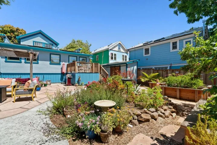 505 Cayuga Street, Santa Cruz, California 95062