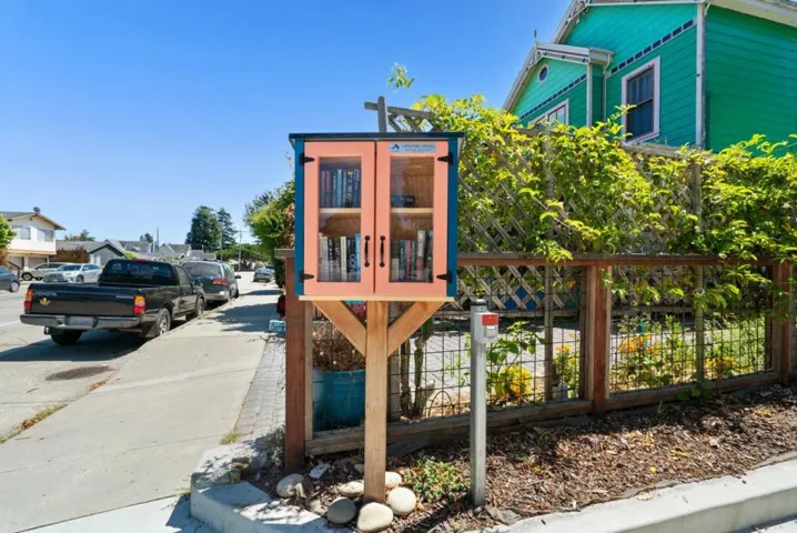 505 Cayuga Street, Santa Cruz, California 95062