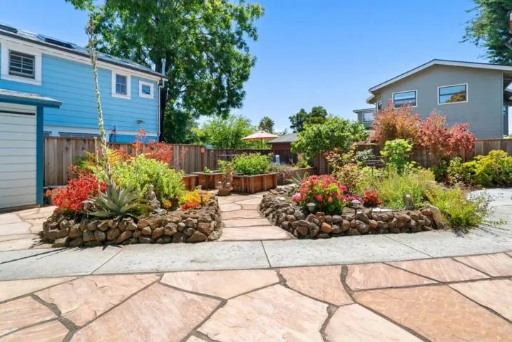 505 Cayuga Street, Santa Cruz, California 95062