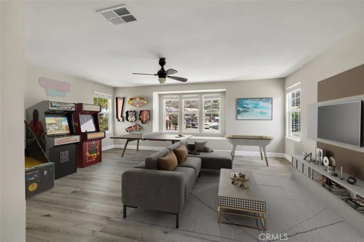 VIRTUALLY STAGED Bonus Room