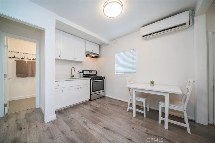 409 W Harvard Street B, Glendale, California 91205
