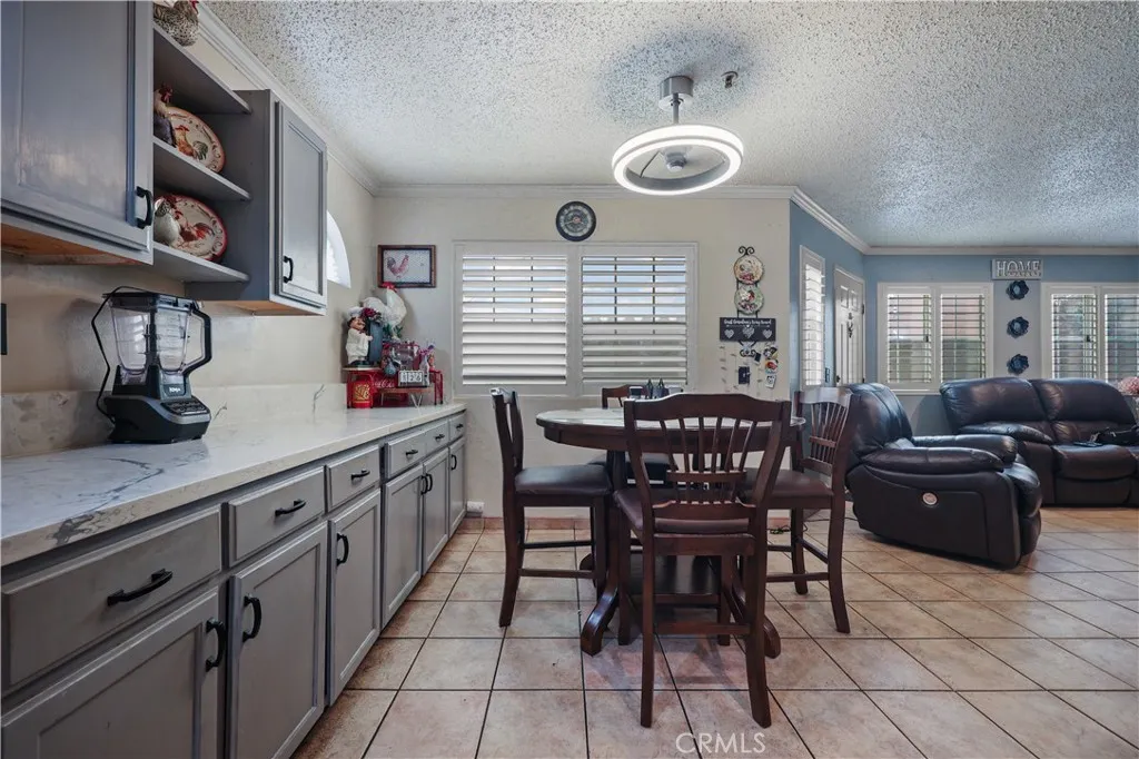9317 Elm Vista Drive 9, Downey, California 90242 home-pic-8