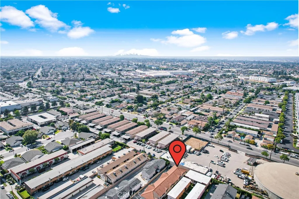 9317 Elm Vista Drive 9, Downey, California 90242 home-pic-21