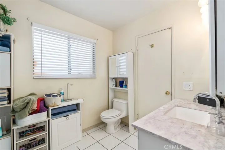 19722 Tajauta Avenue, Carson, California 90746