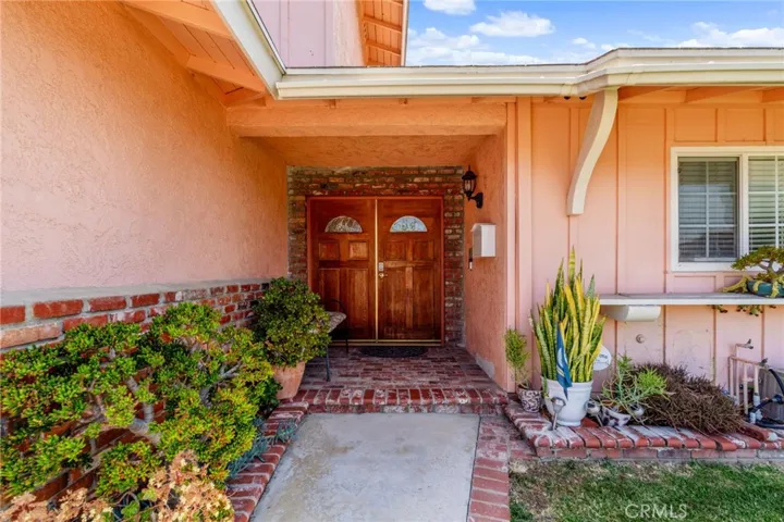 19722 Tajauta Avenue, Carson, California 90746