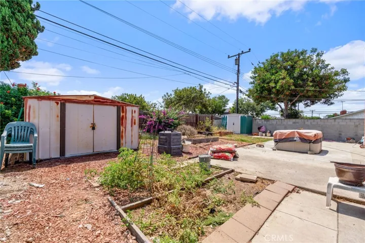 19722 Tajauta Avenue, Carson, California 90746